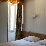 Logis Restaurant Mas De La Prairie Le Vigan (Gard)