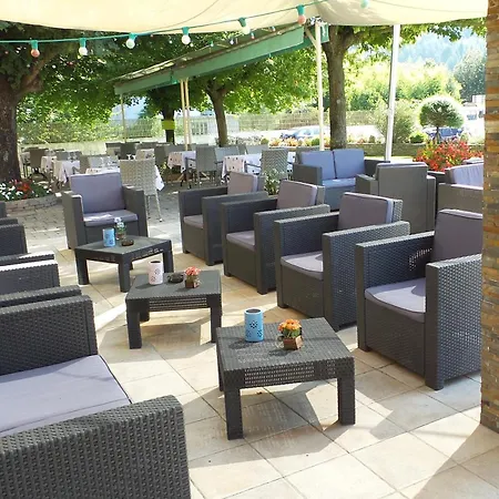 Logis Restaurant Mas De La Prairie Hotel